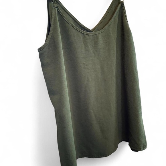 Olive Green Button-Down Women's Top - Picture 4 of 4